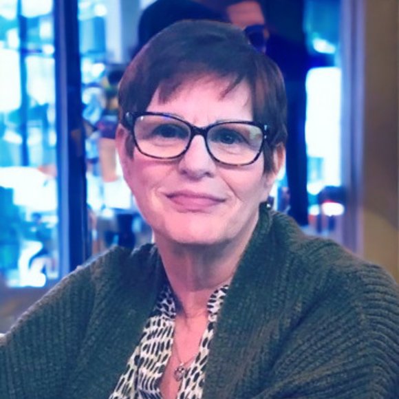 Meet your Posher, Joi - Picture 1 of 1